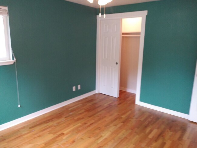 Foto del edificio - 4715 25th Ave SE