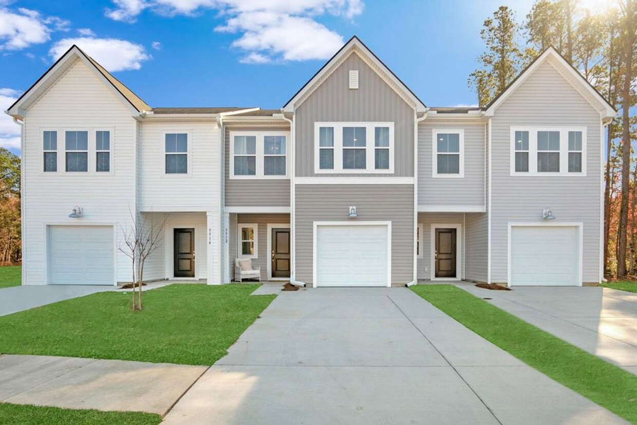 Foto principal - Patriot Park newly constructed Townhome