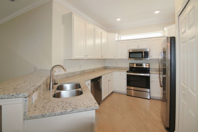 Building Photo - Gran Paradiso Annual Villa for Rent