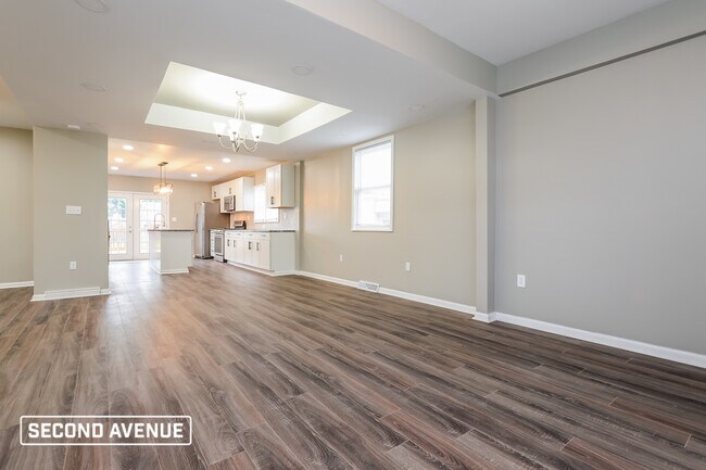 Building Photo - 111 Lynnwood Ave