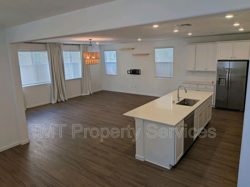 Foto principal - 8809 Boes Wy