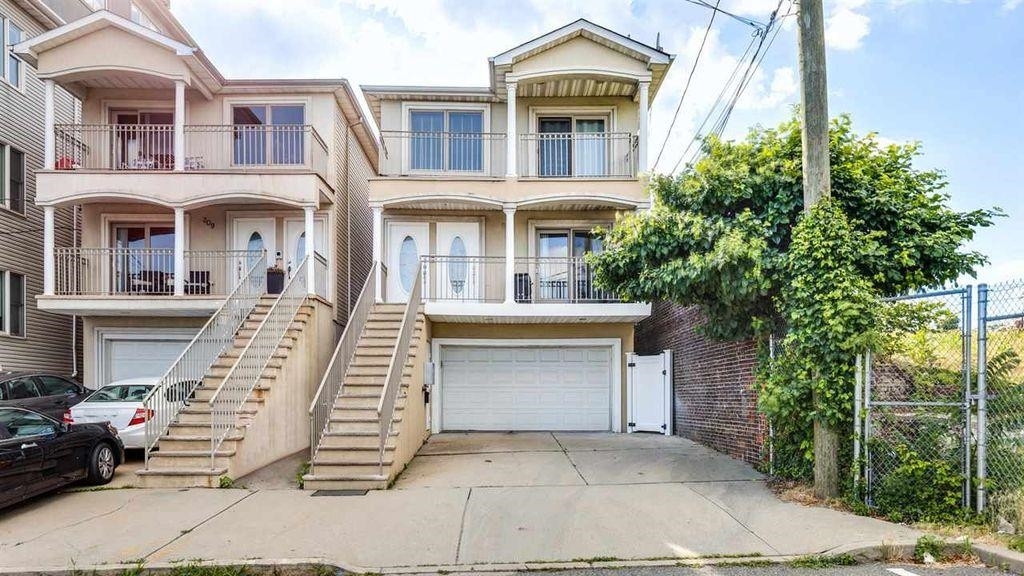 Foto principal - 311 Manhattan Ave