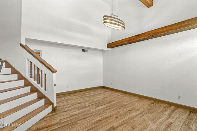 Foto del edificio - 2921 Pebble Rock Pl