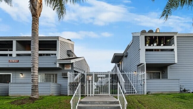 Foto del edificio - 20930 Parthenia St