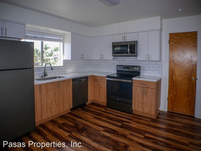 Building Photo - 228 Twin Oaks Ave