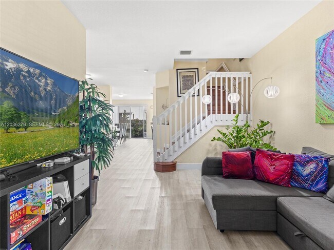 Foto del edificio - 8128 NW 108th Ct