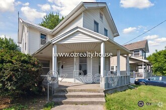 Building Photo - 1303 Western Ave