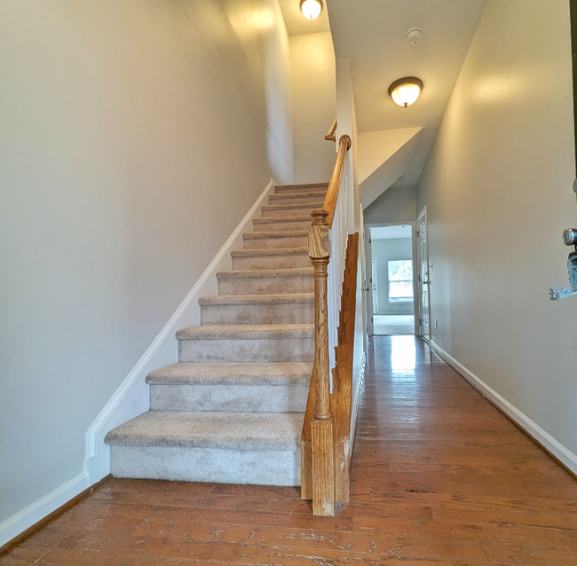 Foto del edificio - 153 Braeside Ct