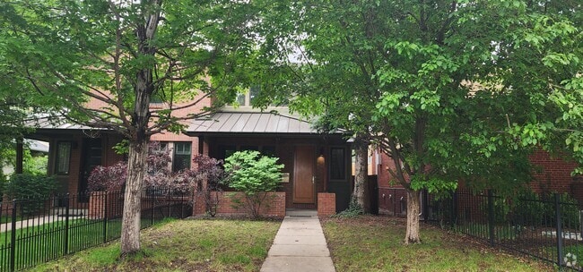 Building Photo - 2038 S Columbine St