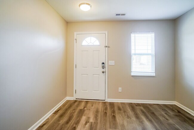 Foto del edificio - 7500 Willow Leaf Dr