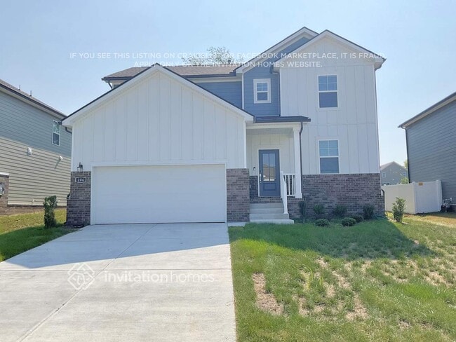 Building Photo - 204 E Millbrook Dr