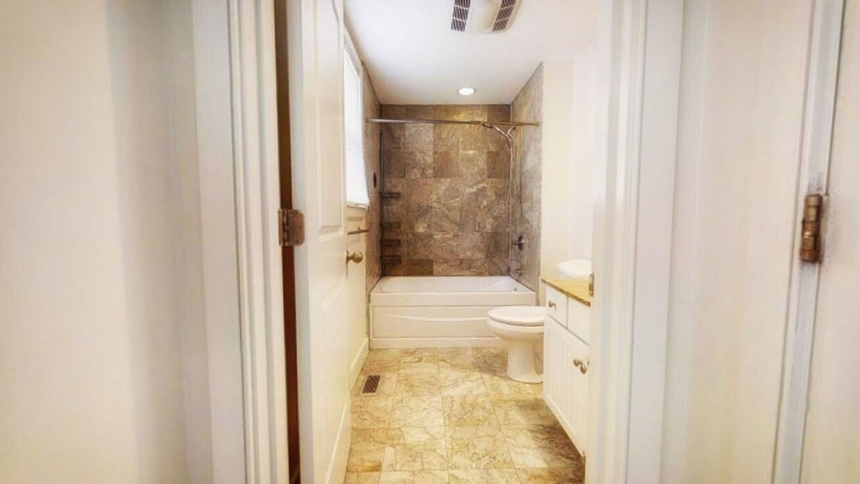 Foto principal - 108 2nd St