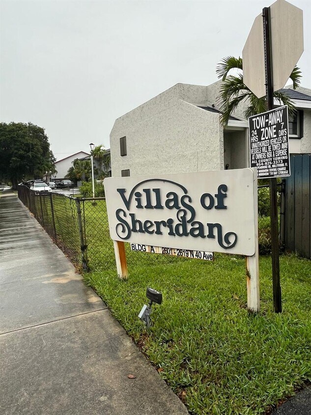 Foto principal - 2617 N 40th Ave