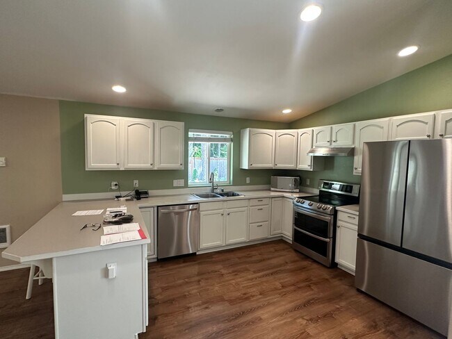 Building Photo - Your Private Lake Retreat Awaits in Clearwood