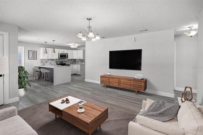 Building Photo - 2105 9th St NE