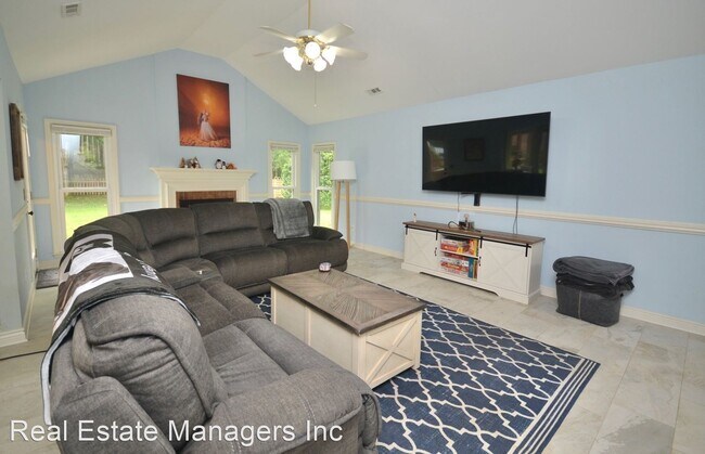Building Photo - 4 br, 2.5 bath House - 3267 Roberta Farms ...