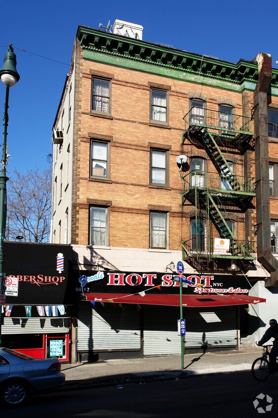 Building Photo - 484 60th St