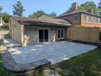 Building Photo - 213 Constitution Dr