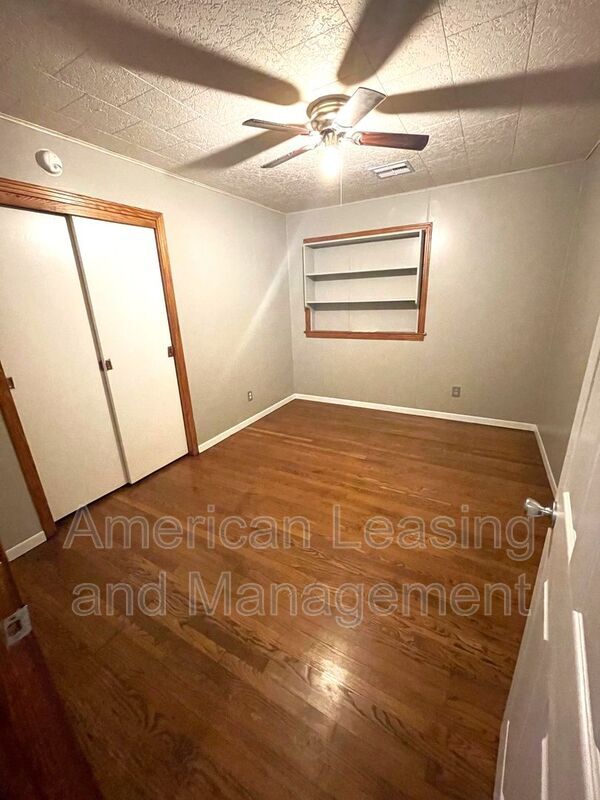 Building Photo - 3604 Ave G