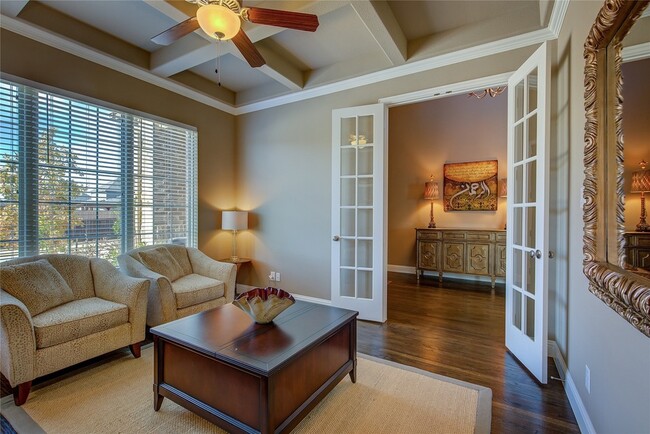 Building Photo - 4194 Ravenbank Dr