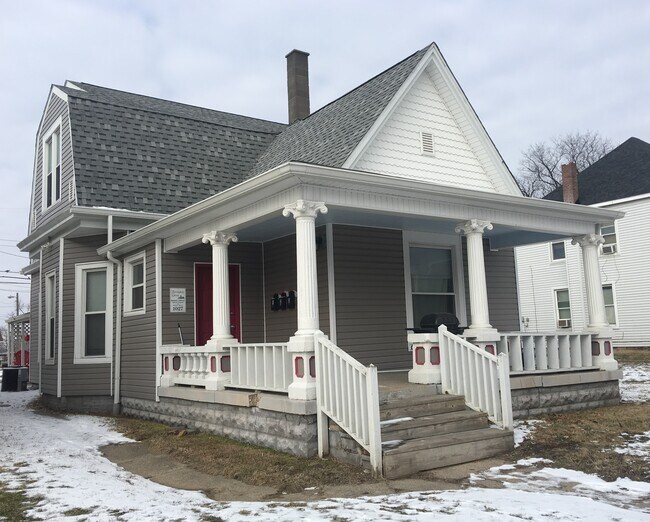 Exterior - 1027 S 4th St