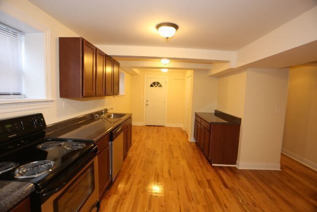 Foto del edificio - 1141 W Oakdale Ave