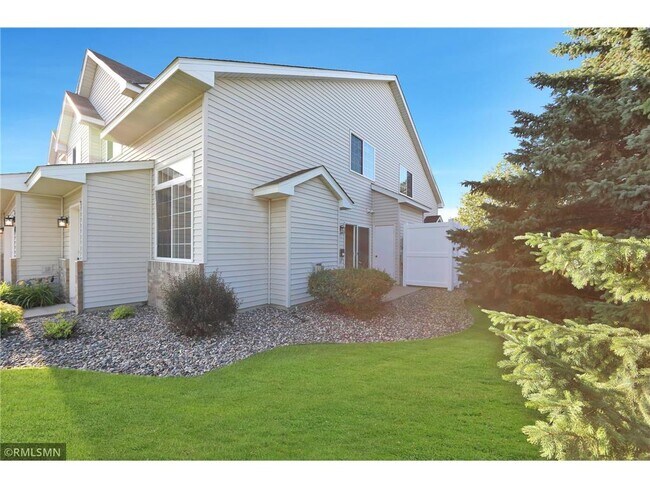 Foto del edificio - 17397 Glacier Wy