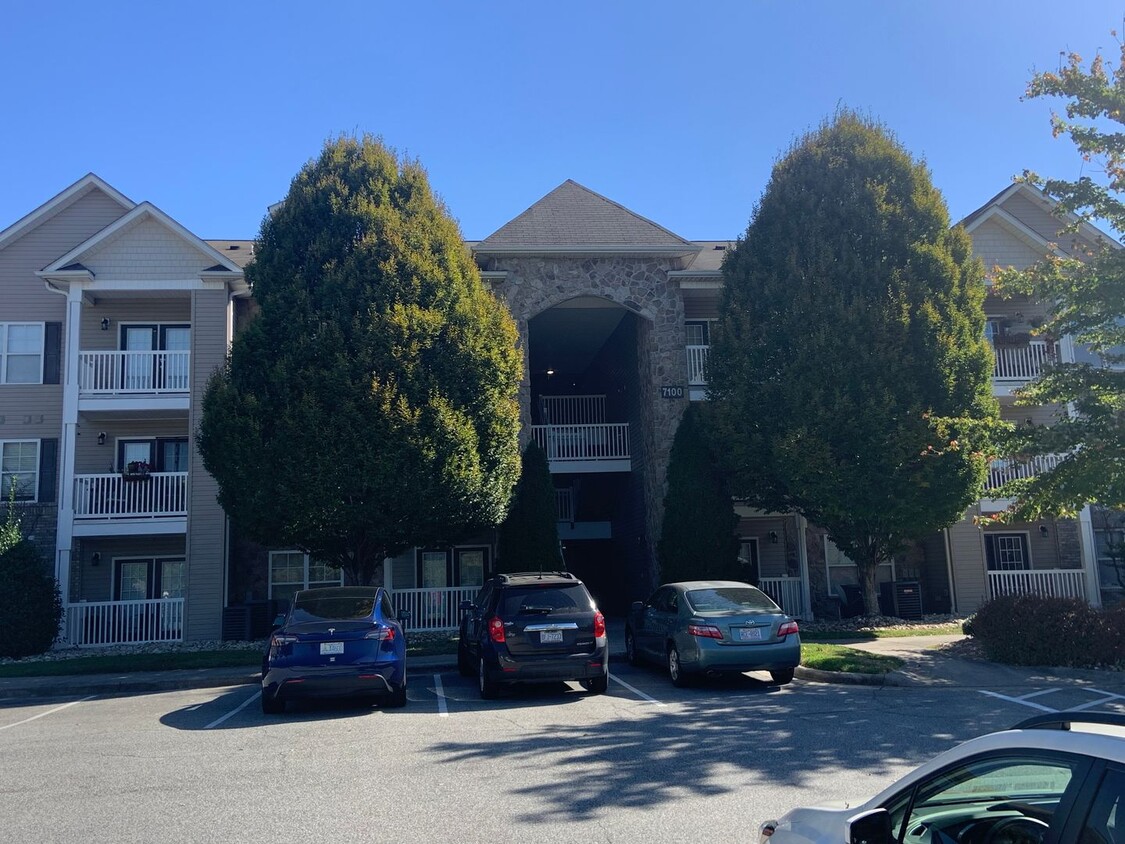 Primary Photo - Second Floor Unit in Western Guilford Dist...