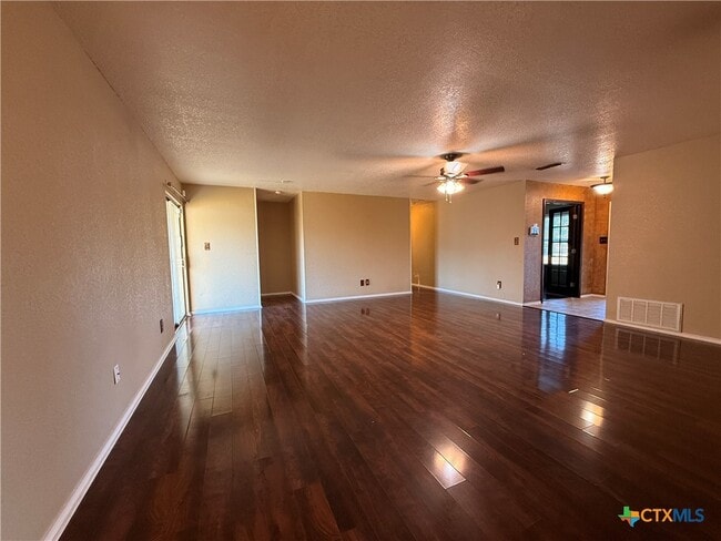 Building Photo - 1808 Sandstone Dr