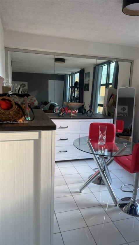 Foto principal - 11800 SW 18th St