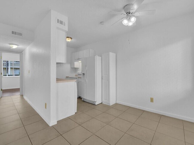 Foto del edificio - 4617 Bayshore Dr