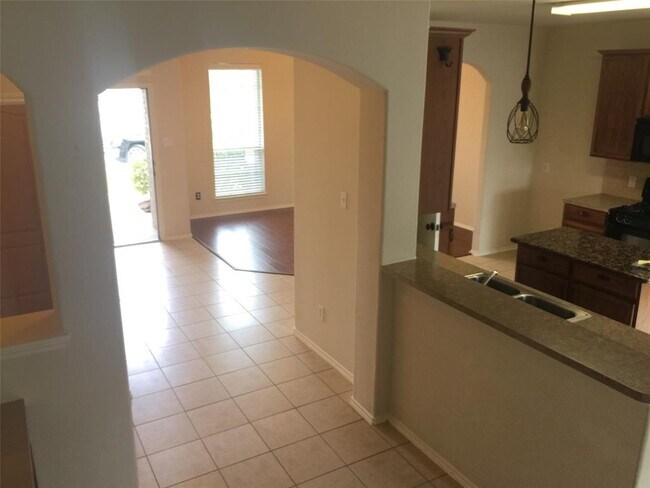 Foto del edificio - 24602 Oconee Dr