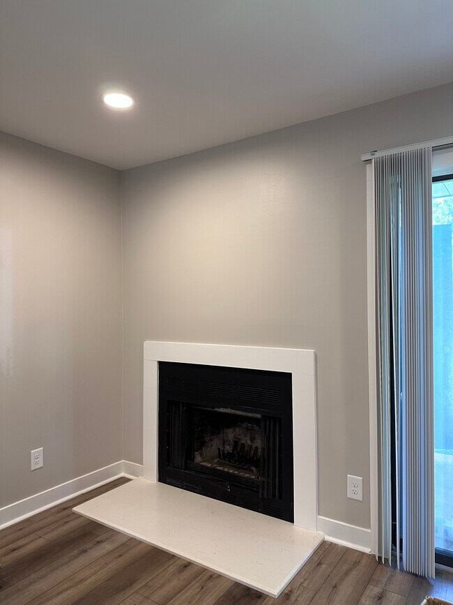 Building Photo - 3021 Heathstead Place