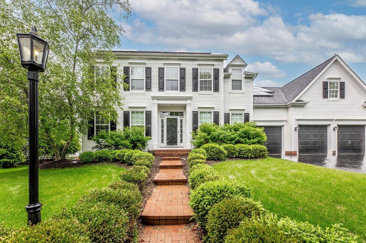 Foto principal - 4930 Brooksview Cir