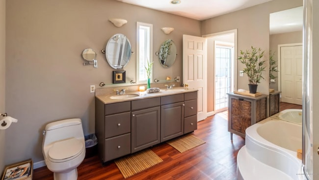 Building Photo - 757 Limerick Rd