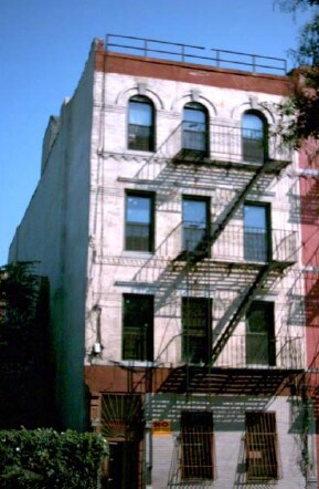 Primary Photo - 1965 Bergen St