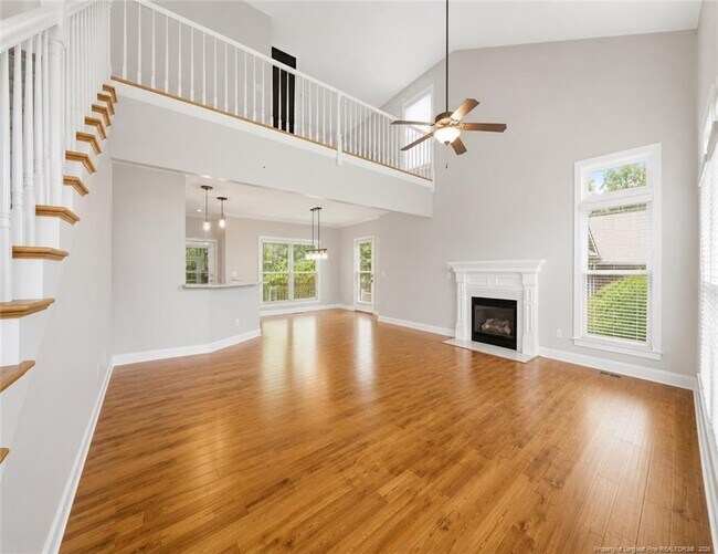 Building Photo - 3010 Metthame Dr