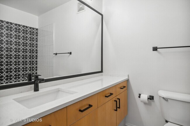 Foto del edificio - 700 S Clark St