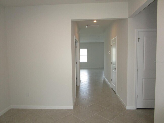 Foto del edificio - 29375 Rosemallow Rd