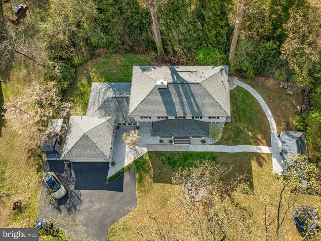 Foto del edificio - 3803 Estel Rd