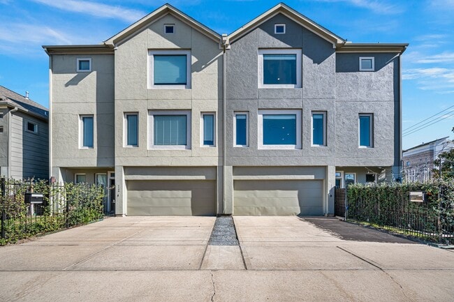 Building Photo - 1102 Patterson St