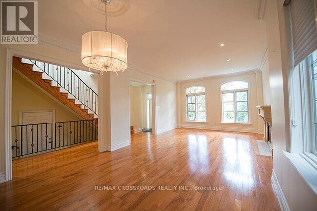 Building Photo - 133 Woburn Ave