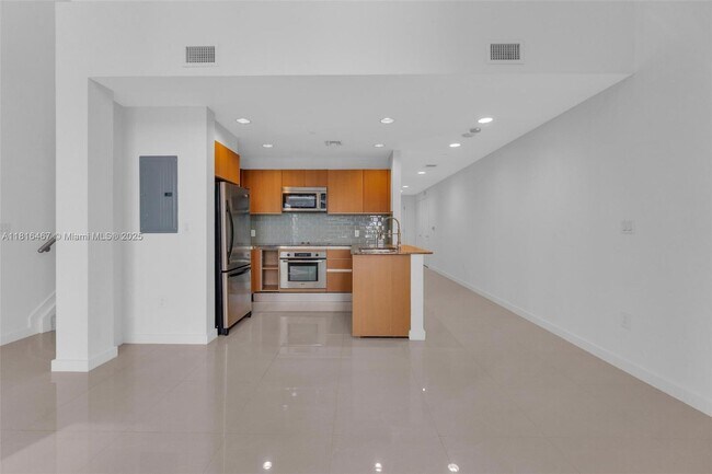 Foto del edificio - 1050 Brickell Ave
