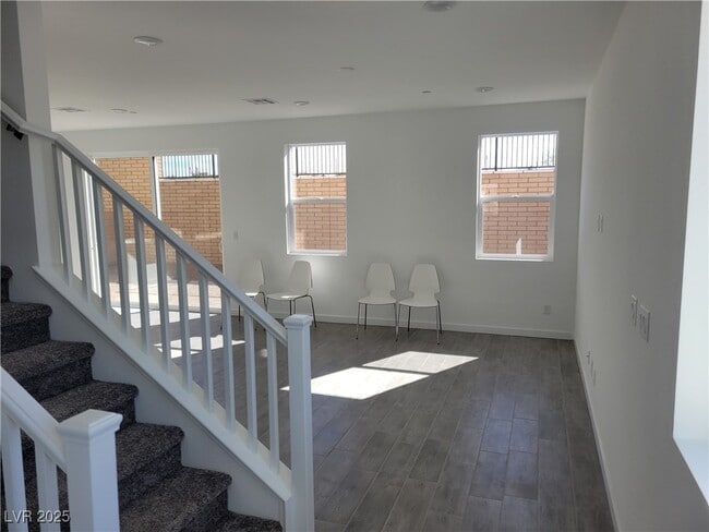 Foto del edificio - 187 Jaldena Ln