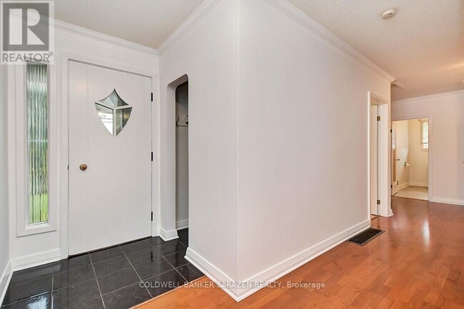 Photo du bâtiment - 5495 R. Bank Street