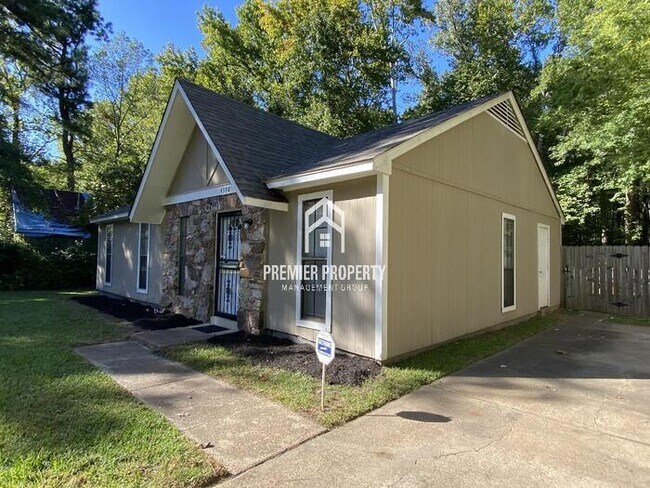 Building Photo - 4390 Winding Hill Dr