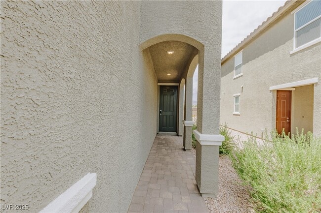 Building Photo - 5927 Coja St