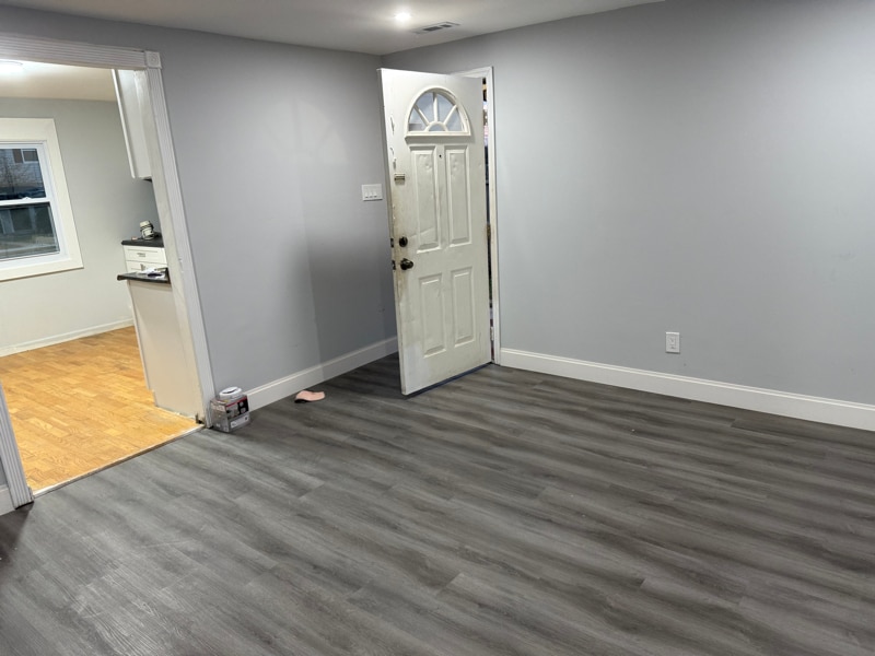 Foto principal - 330 Suter Rd