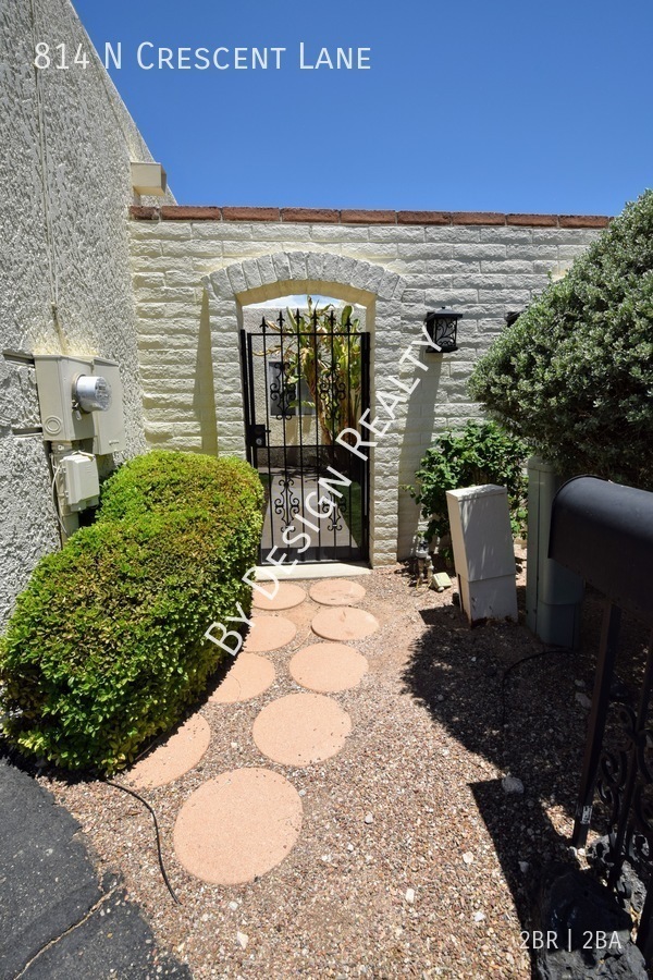 Building Photo - Eastern Heights Village 2 Bed 2 Bath Townhome