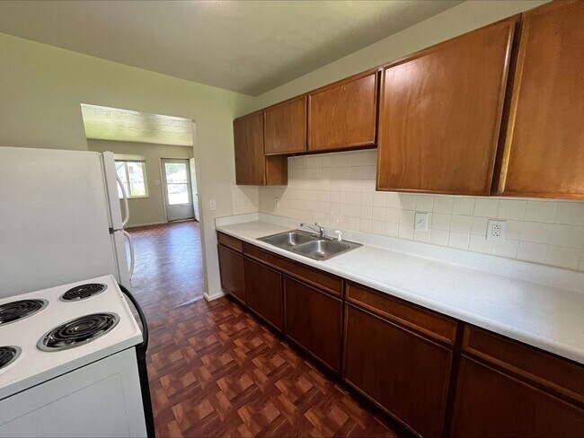 Building Photo - 2-Bedroom Ranch-Style Home in North Boulde...